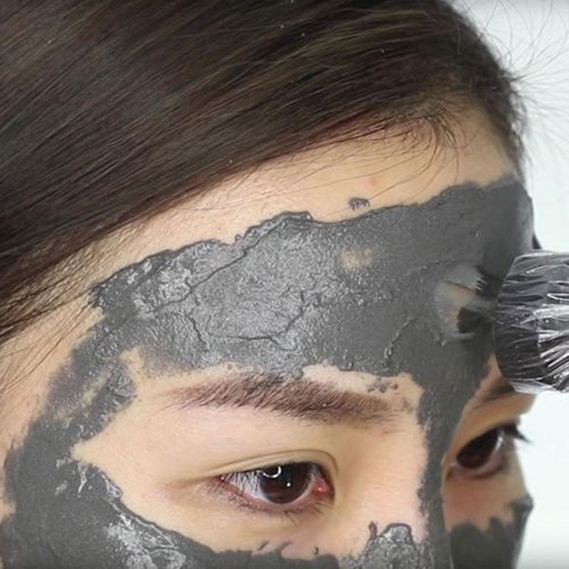 Mineral-Rich Magnetic Face Mask